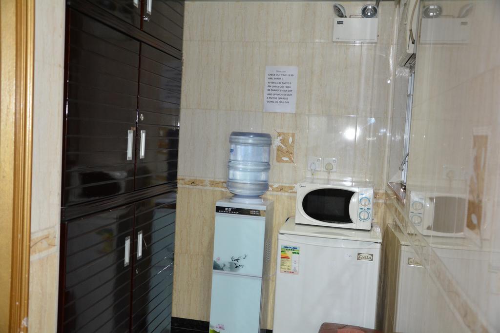 Everest Hostel Hong Kong Exterior photo