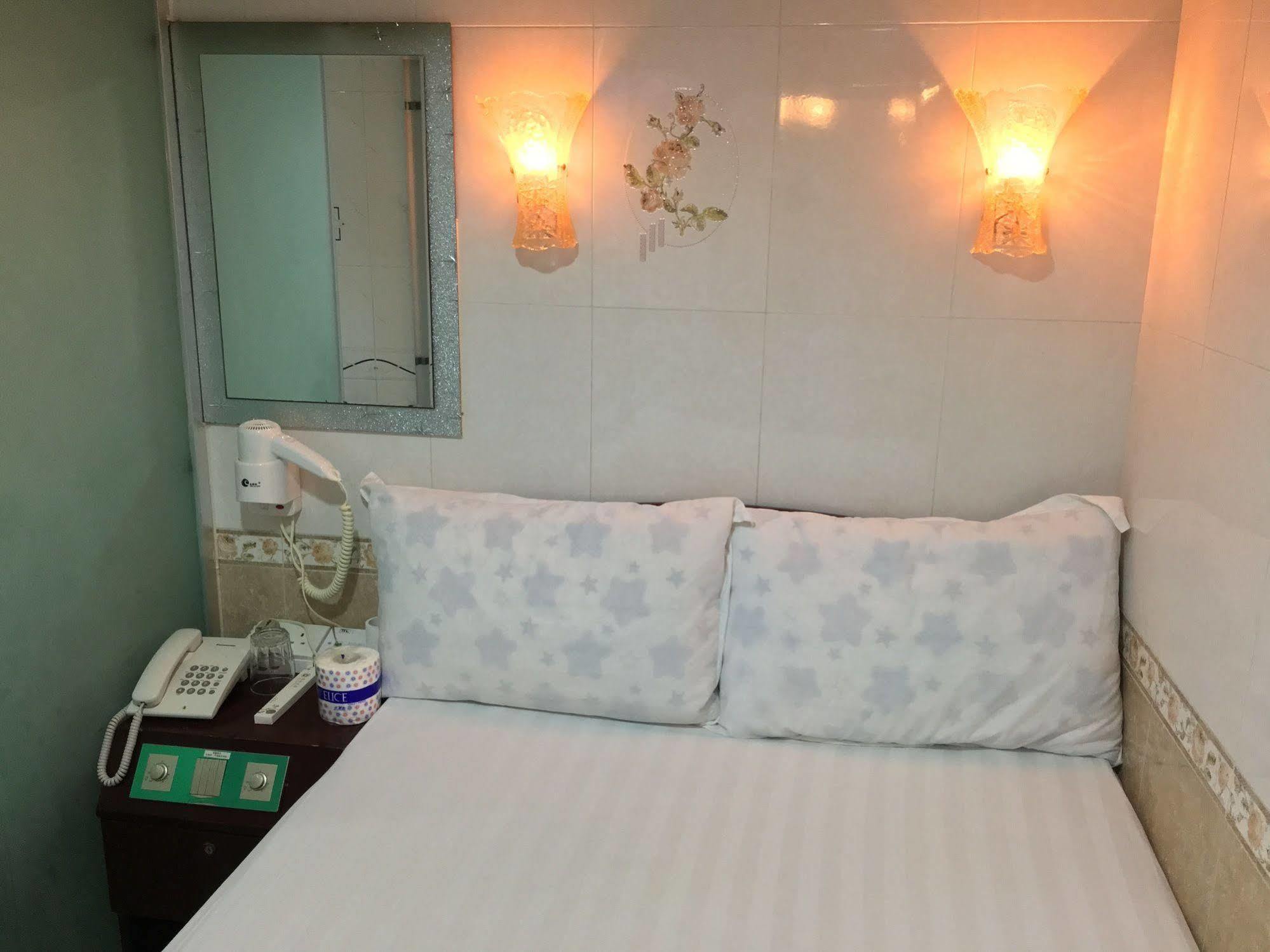 Everest Hostel Hong Kong Exterior photo