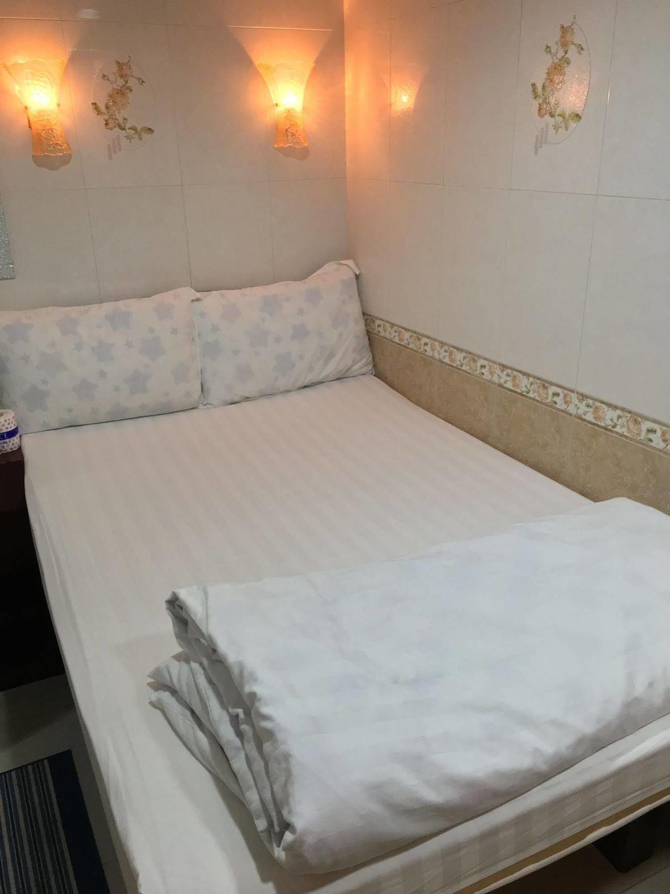 Everest Hostel Hong Kong Exterior photo
