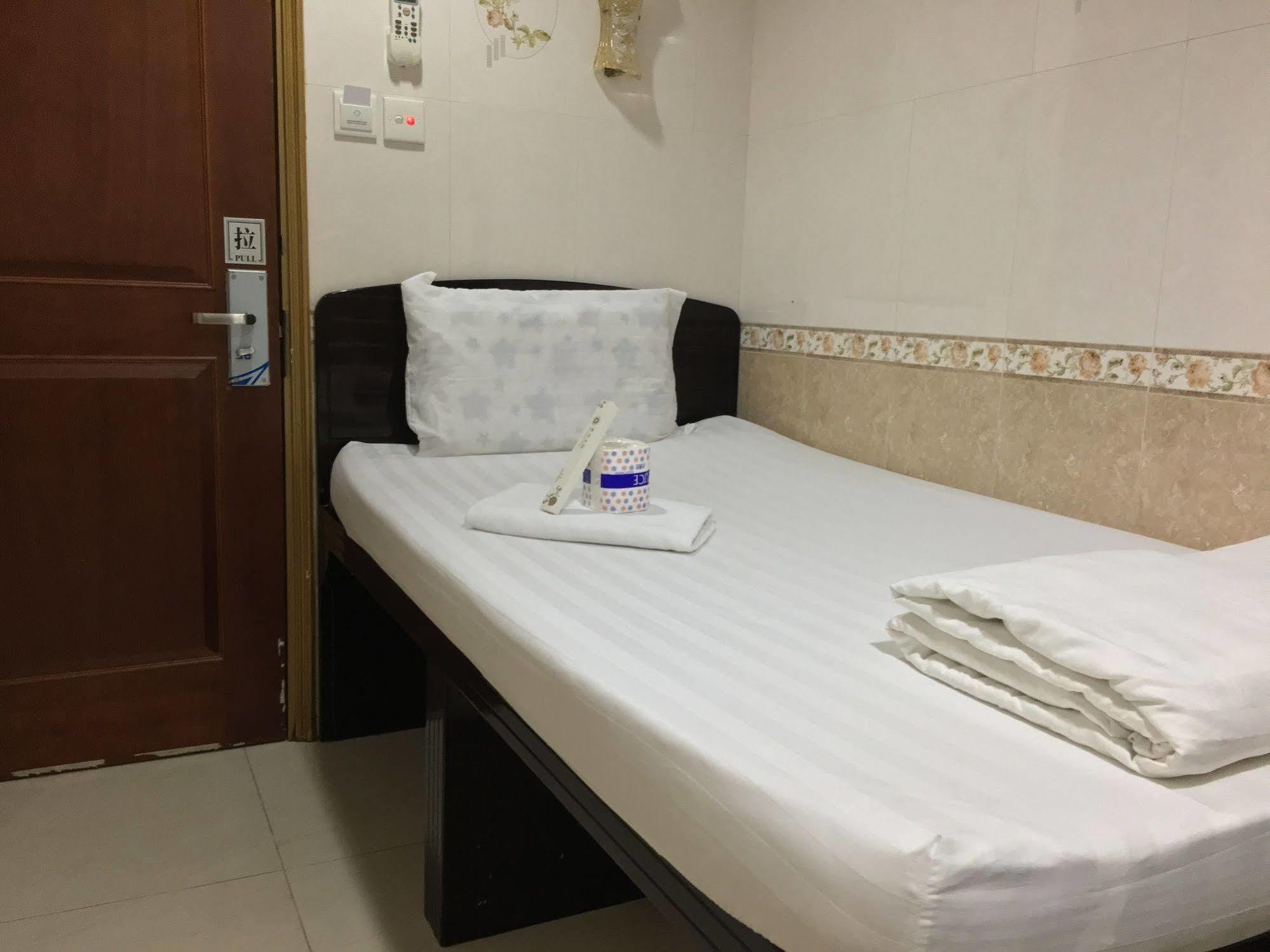 Everest Hostel Hong Kong Exterior photo